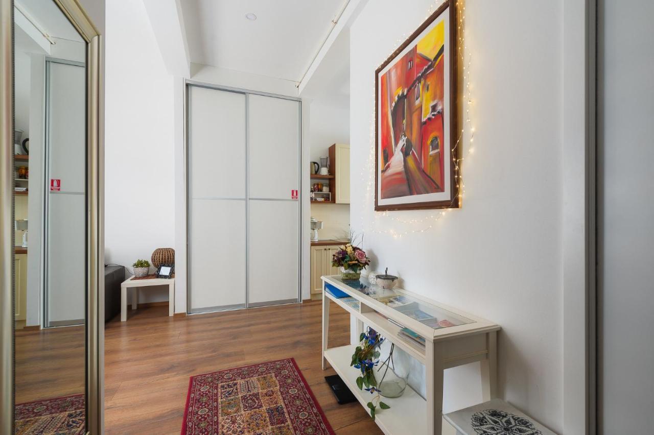 Apartment Nina Porec Esterno foto